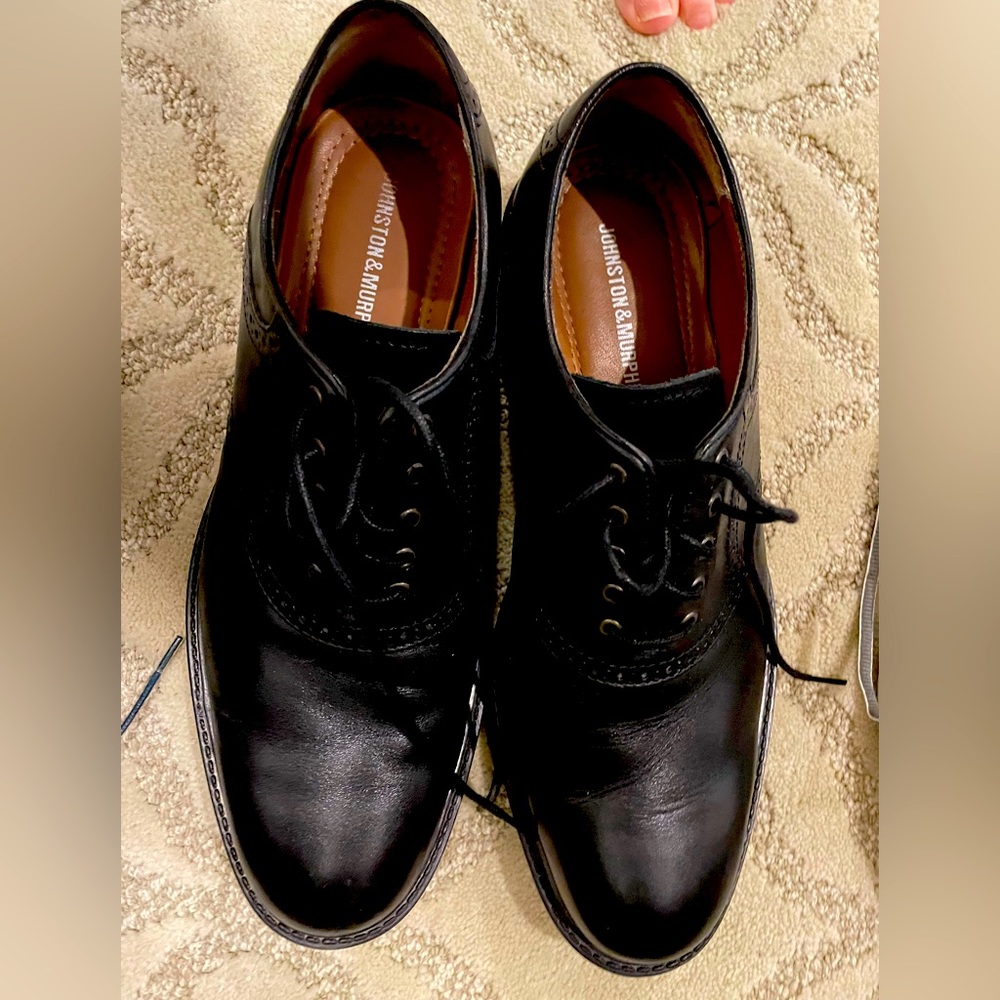 Mens dress shoes